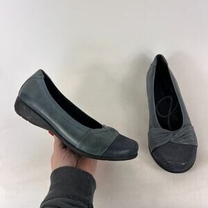 Aravon cap toe wedge women's size 6.5 blue leather minimalist slip on flats shoe